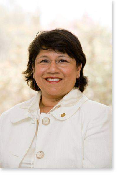 Image of Dr. Gloria Martinez, Director of the Center