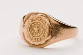 Photograph of a gold class ring from SWTN dated 1918