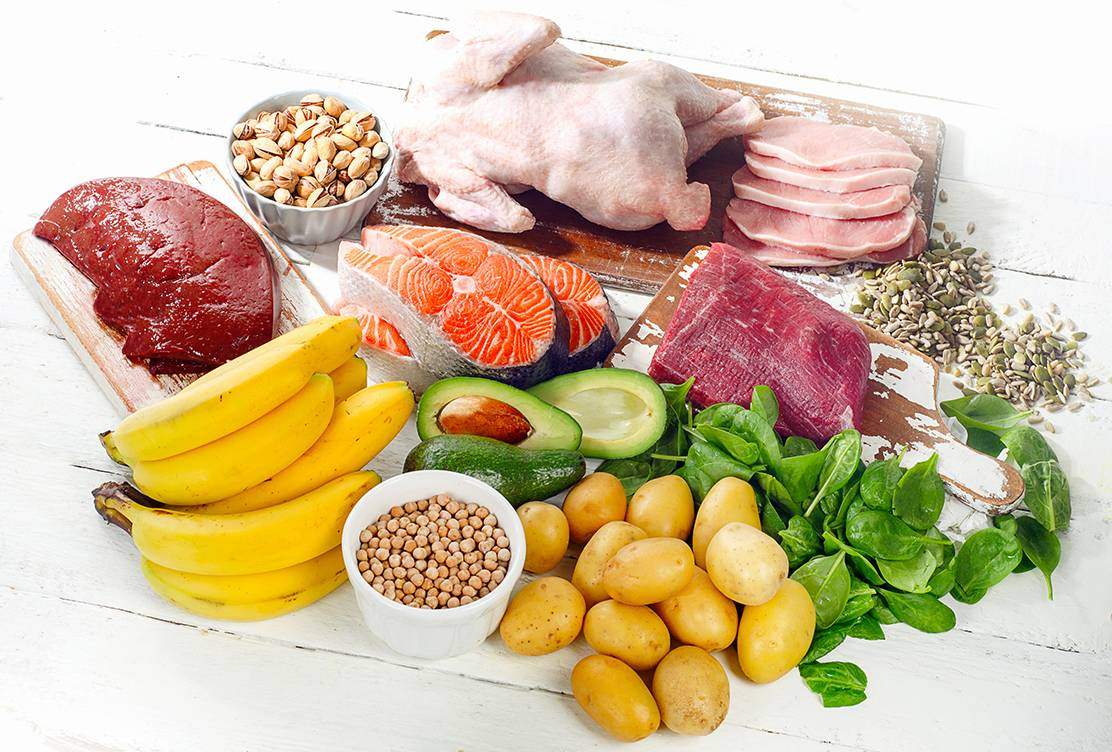 large group of food rich in vitamin b