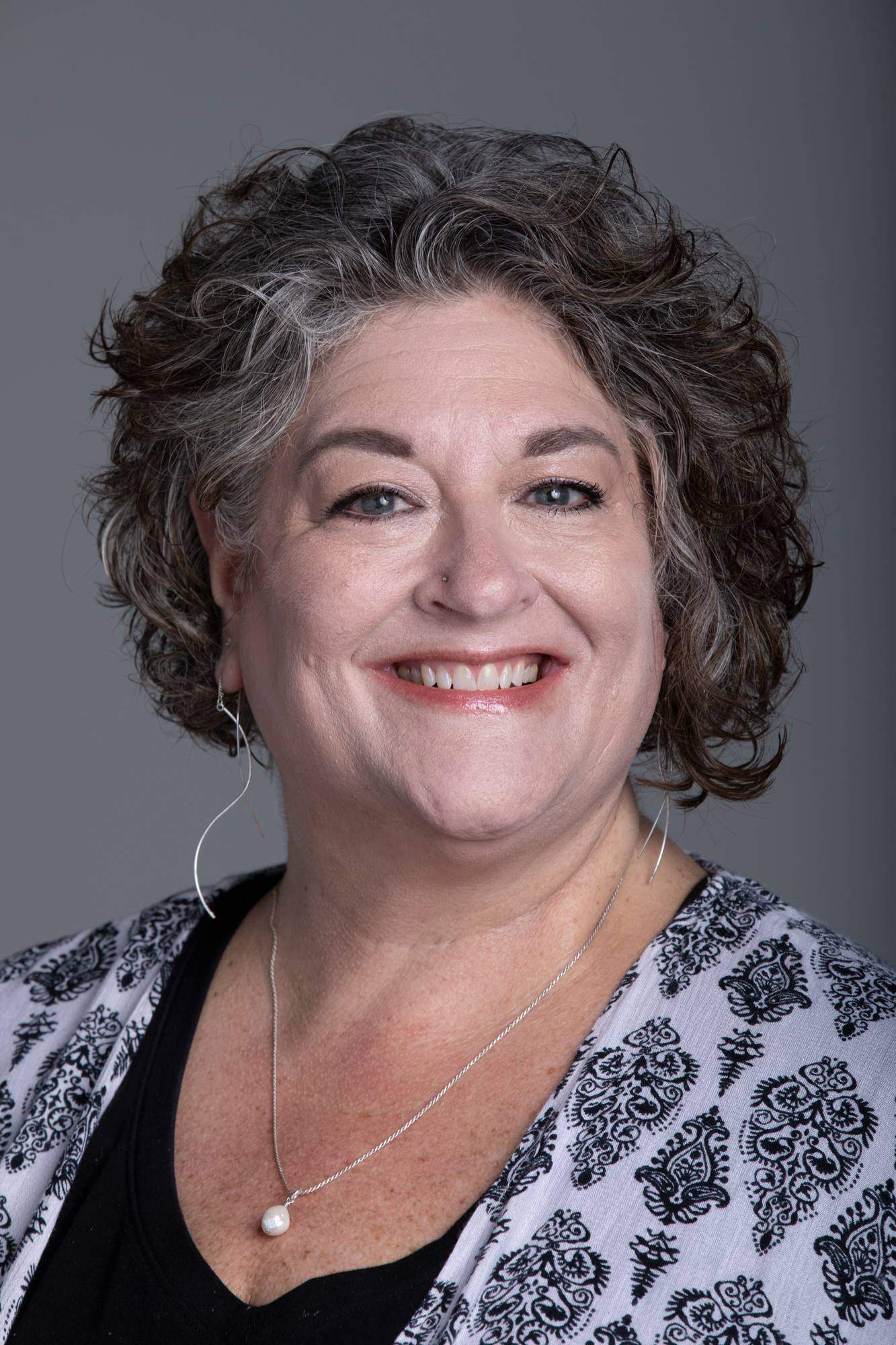 Administrative Assistant Cheryl Howe headshot 