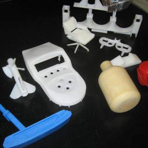Image, small 3D parts, various.