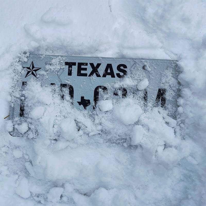 texas license plate in snow 