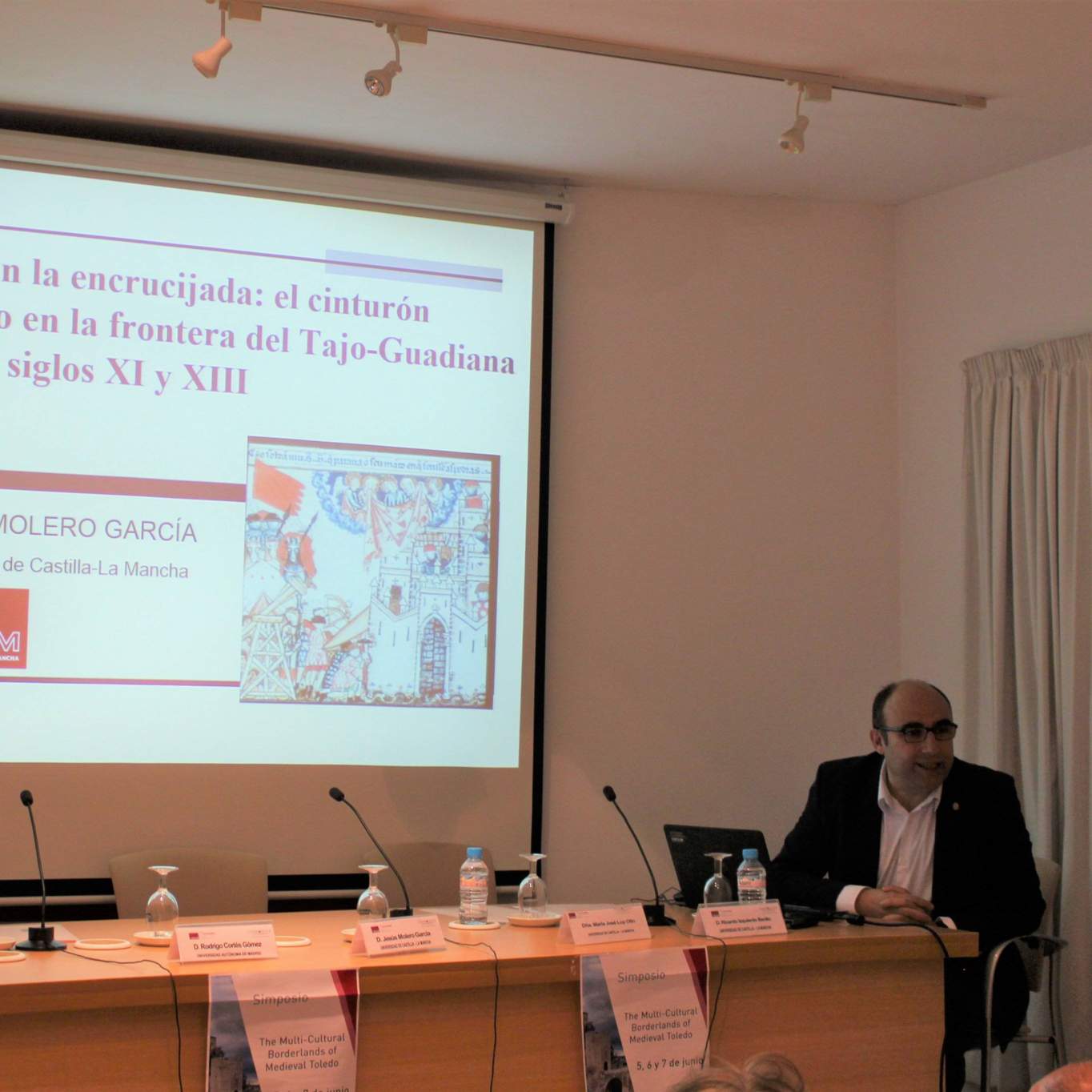 Photo of presentation by Jesús Molero García