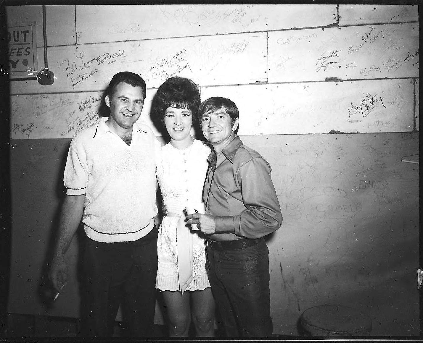 Willie Nelson (right) posing backstage with Beverly Church (center) and Billy Gray (left) at Panther Hall in Fort Worth, Texas.