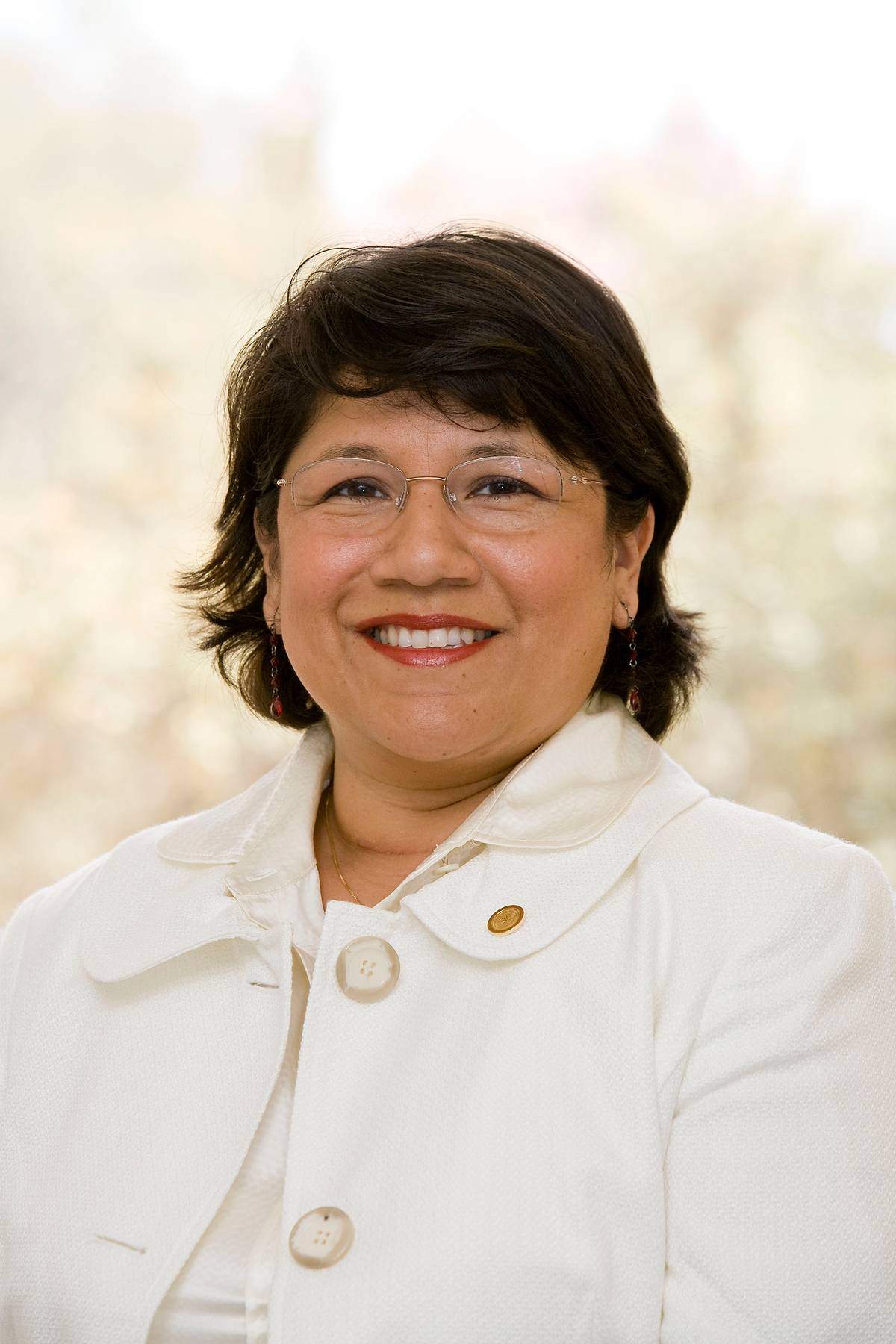 Dr. Gloria P. Martinez
